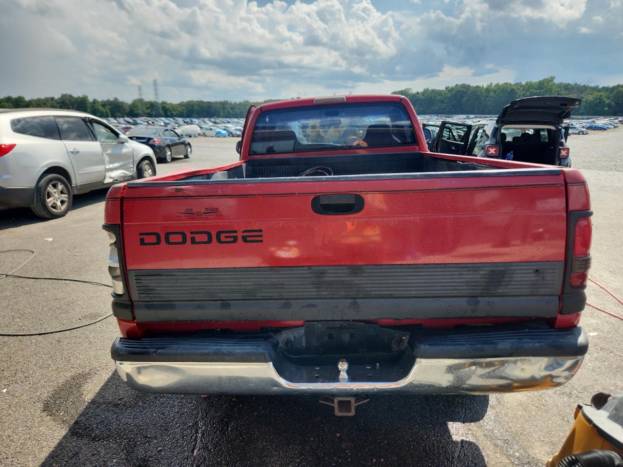 1998 Dodge Ram 1500 VIN: 1B7HC16Y1WS768516 Lot: 64381365