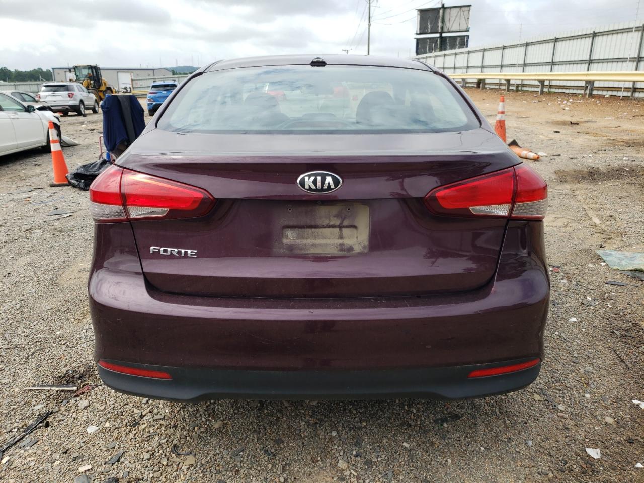 2017 Kia Forte Lx VIN: 3KPFL4A72HE007393 Lot: 64751185