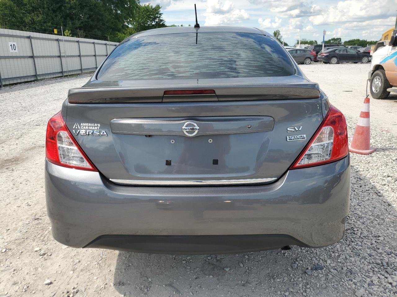 2018 Nissan Versa S VIN: 3N1CN7AP7JL887493 Lot: 63016455