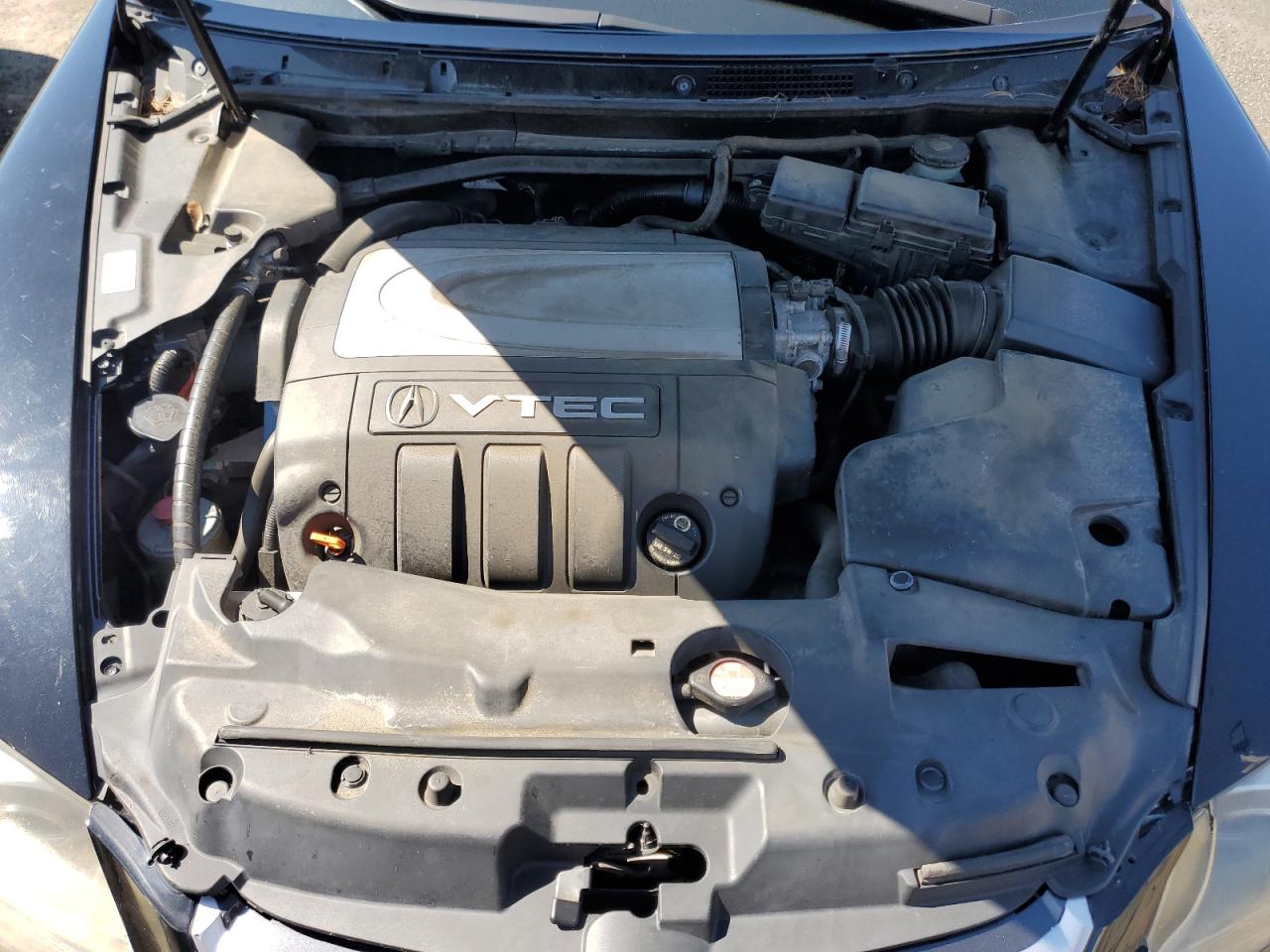 jh4kb16557c004693 JH4KB16557C004693 2007 Acura Rl