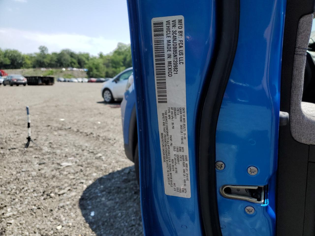 Фото: 3C4NJDBB5NT209821 - 13