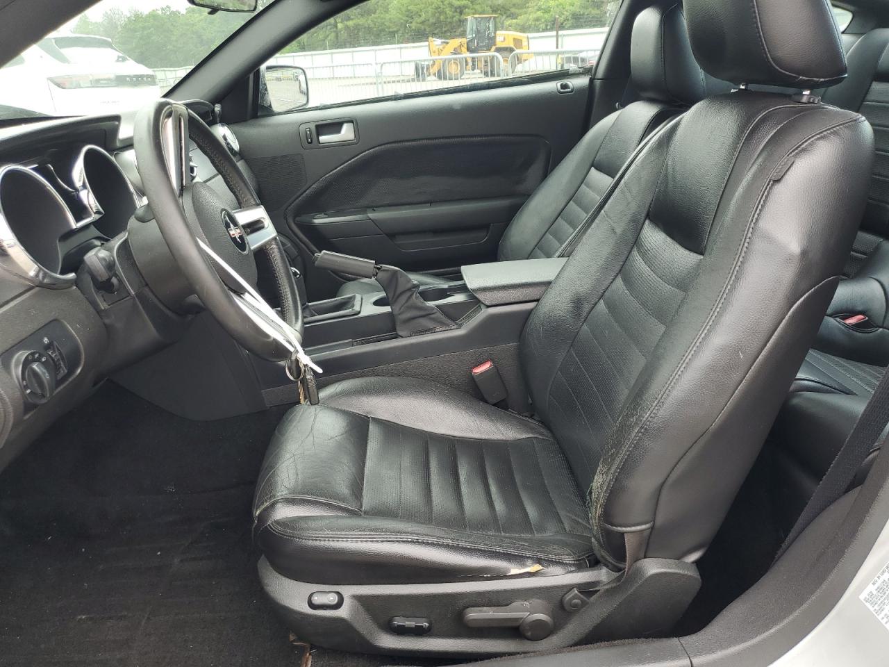 2006 Ford Mustang Gt VIN: 1ZVHT82H365220401 Lot: 64397215