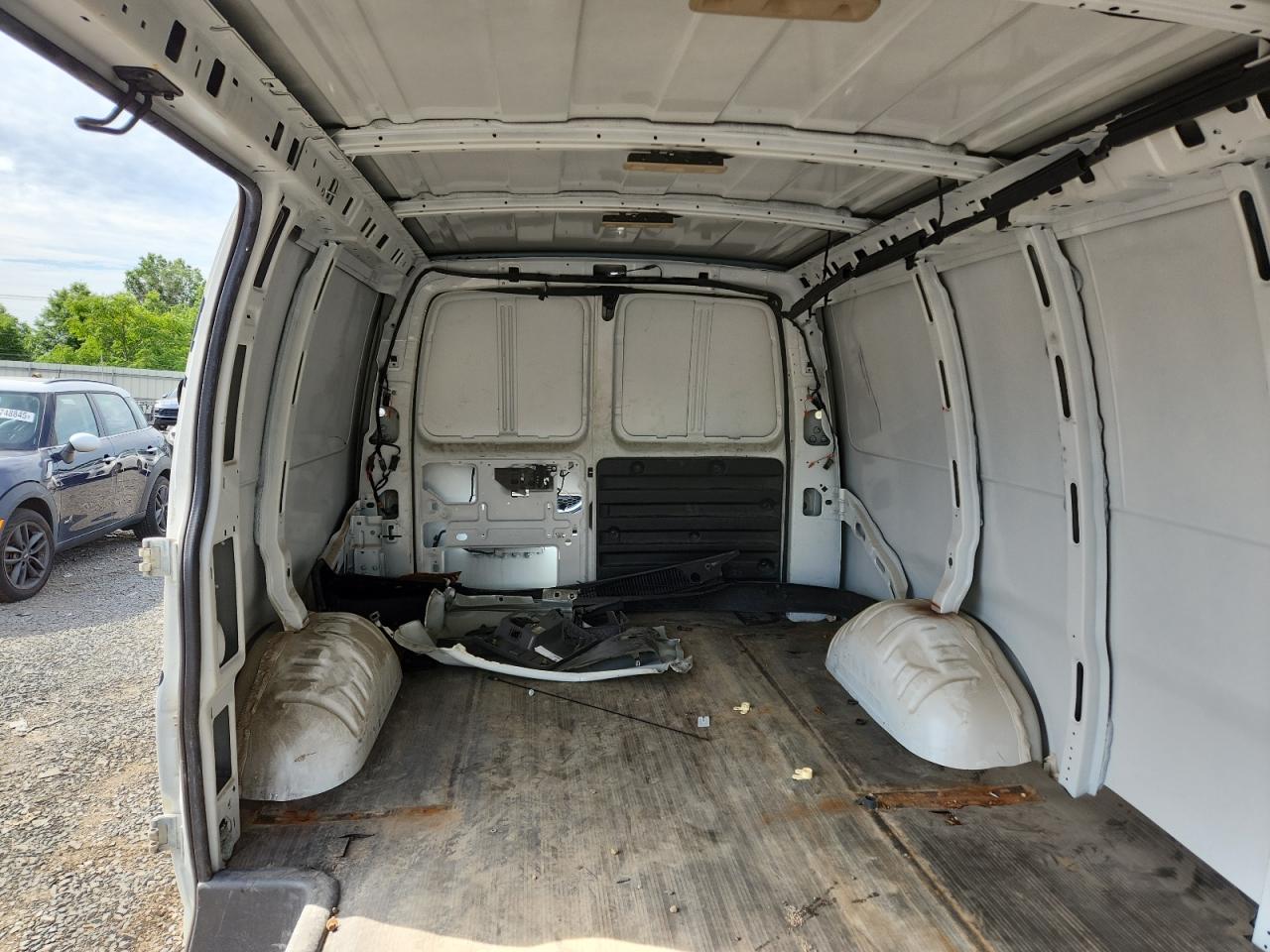 2017 Chevrolet Express G2500 VIN: 1GCWGAFF7H1150183 Lot: 62948305