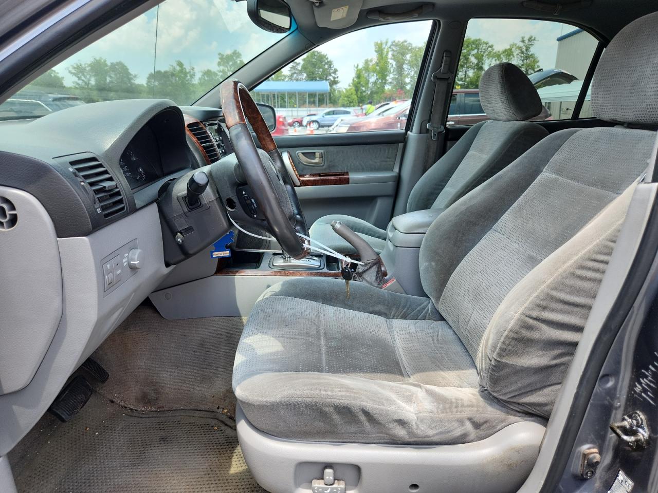 2004 Kia Sorento Ex VIN: KNDJD733545209427 Lot: 64130695