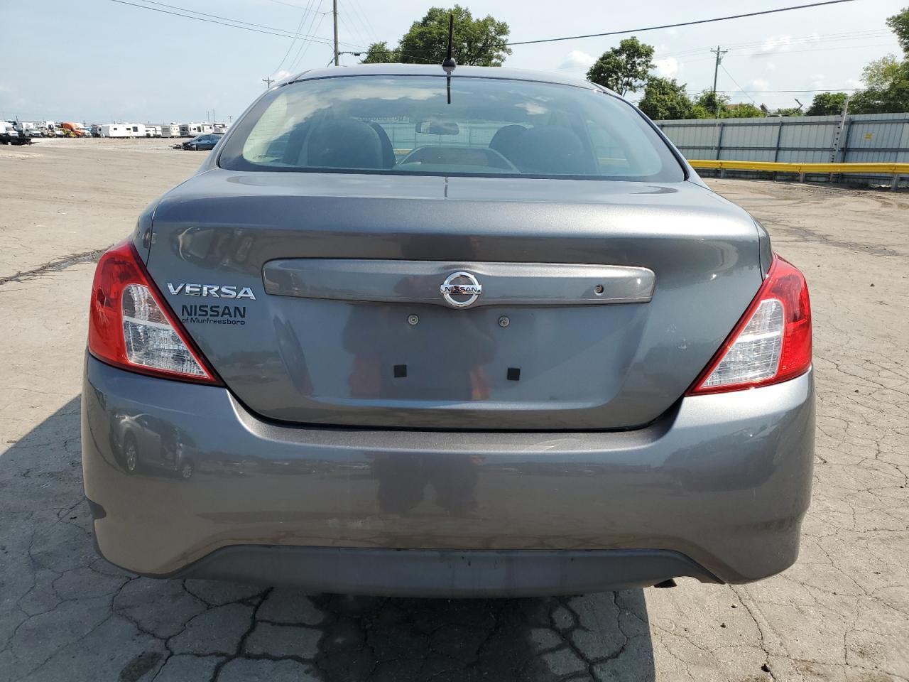 2018 Nissan Versa S VIN: 3N1CN7AP0JL808990 Lot: 66960605