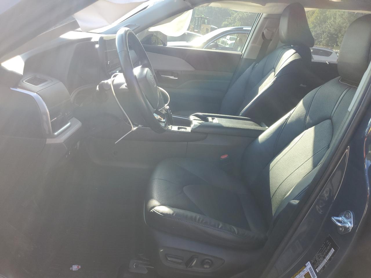 2024 Toyota Grand Highlander Xle VIN: 5TDAAAA57RS001402 Lot: 64324155