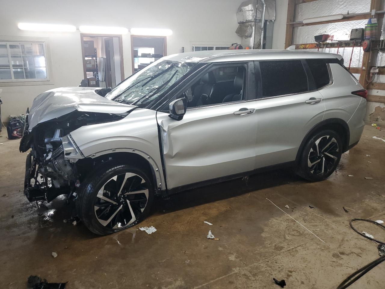 2024 Mitsubishi Outlander Se