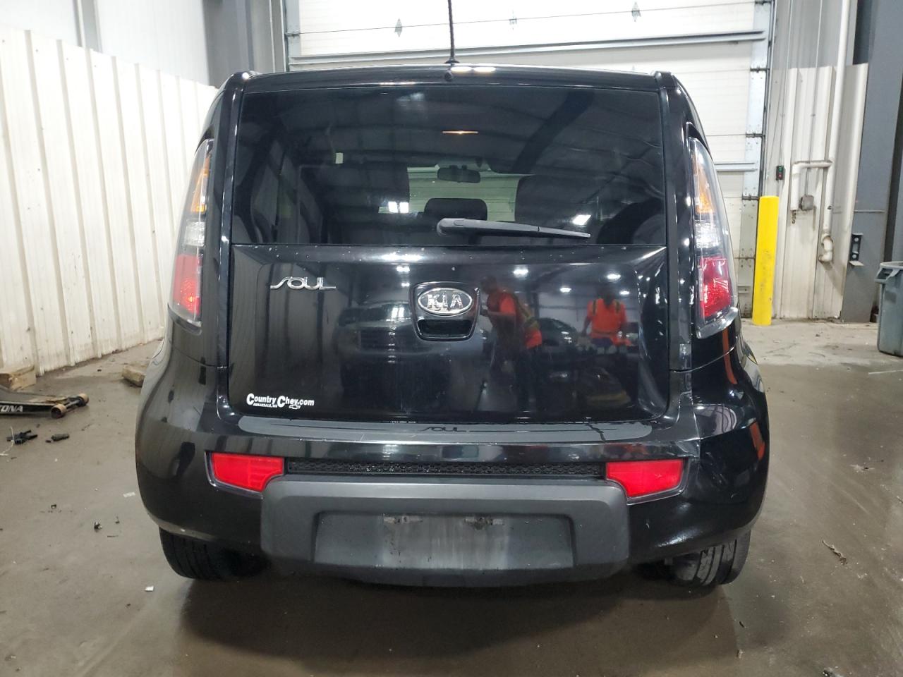 2011 Kia Soul + VIN: KNDJT2A26B7207719 Lot: 64464015