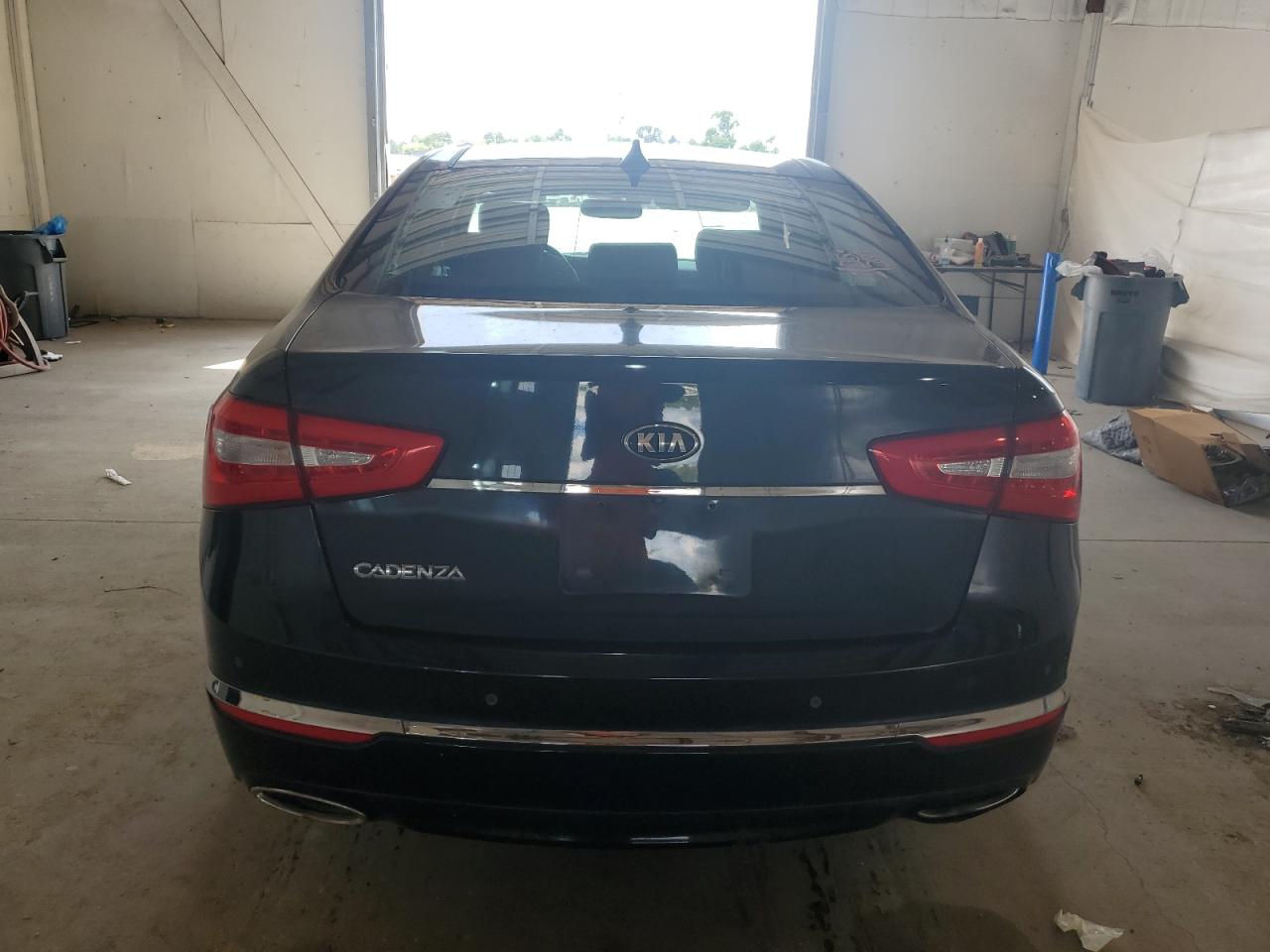 2016 Kia Cadenza Luxury VIN: KNALN4D71G5208668 Lot: 63841095