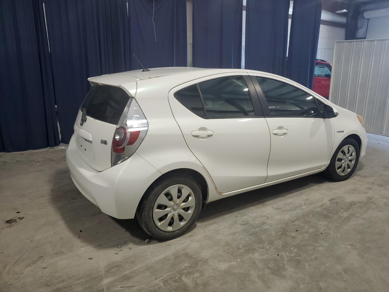 2013 Toyota Prius C VIN: JTDKDTB36D1541740 Lot: 64189695