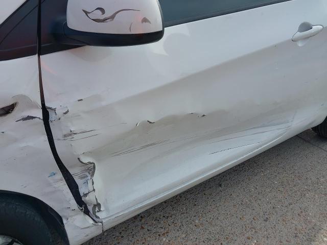 2011 KIA PICANTO 1