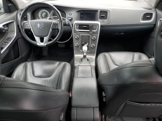 Sedans VOLVO S60 2013 Srebrny