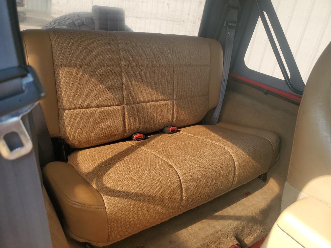 1998 Jeep Wrangler / Tj Se VIN: 1J4FY29P2WP786540 Lot: 63675465