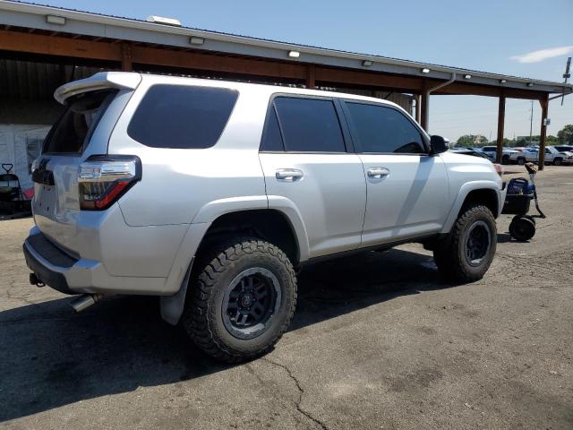 Паркетники TOYOTA 4RUNNER 2016 Серебристый