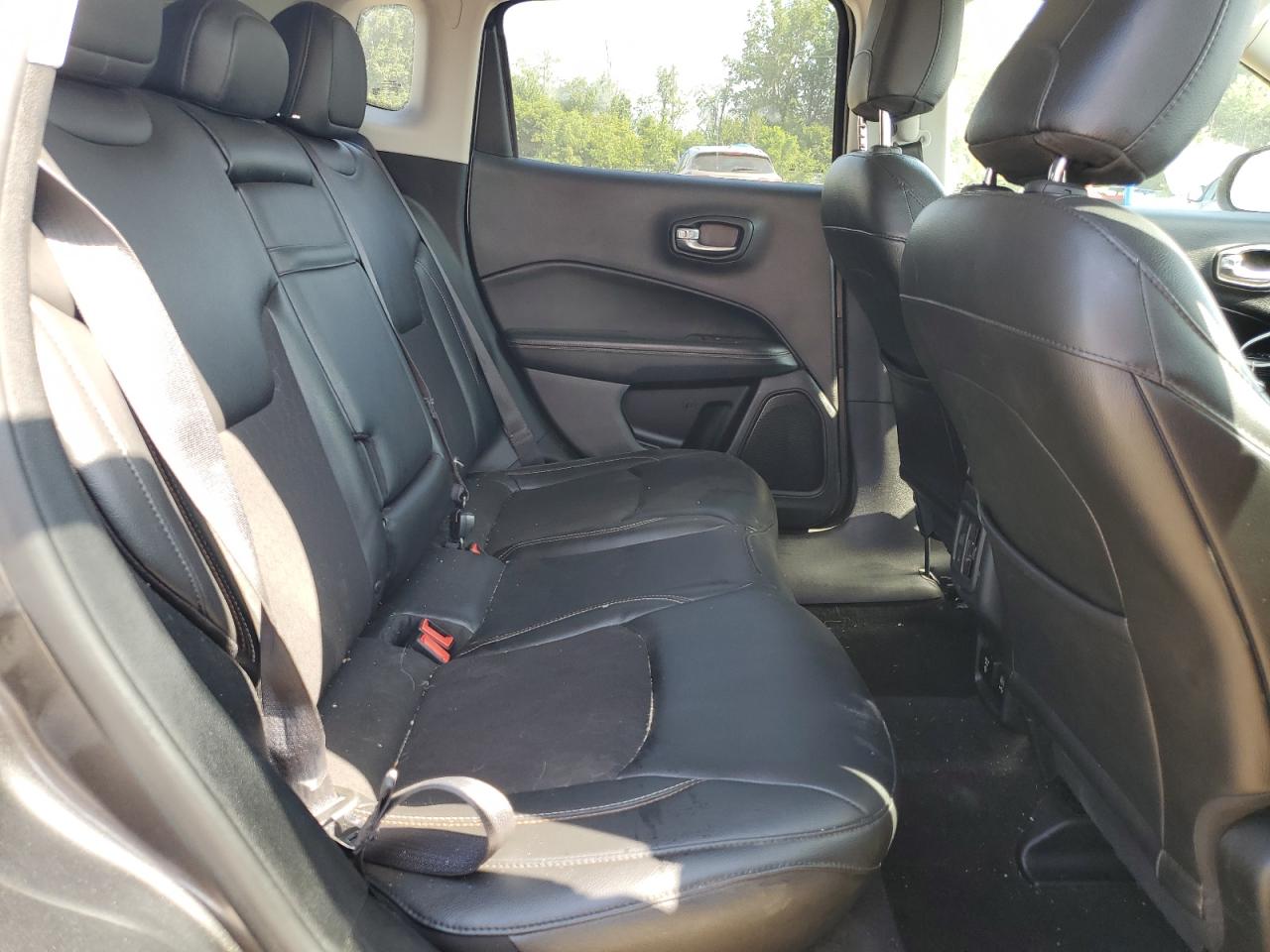 2018 Jeep Compass Latitude VIN: 3C4NJDBBXJT253257 Lot: 65964955