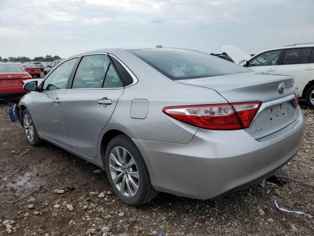  TOYOTA CAMRY 2017 Srebrny