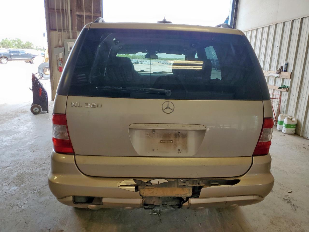 2002 Mercedes-Benz Ml 320 VIN: 4JGAB54E12A345001 Lot: 64170255