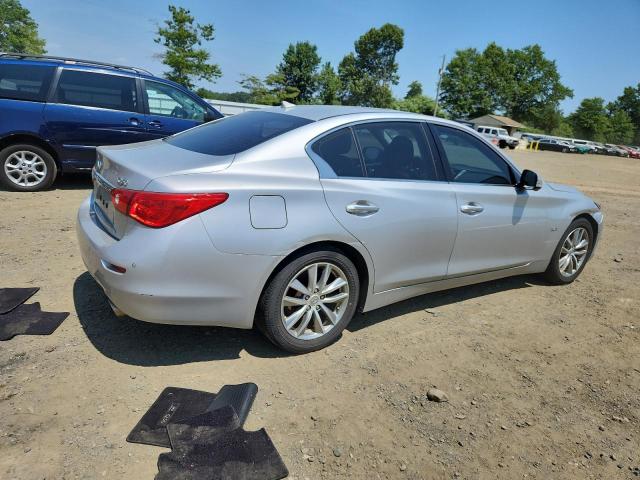  INFINITI Q50 2016 Srebrny
