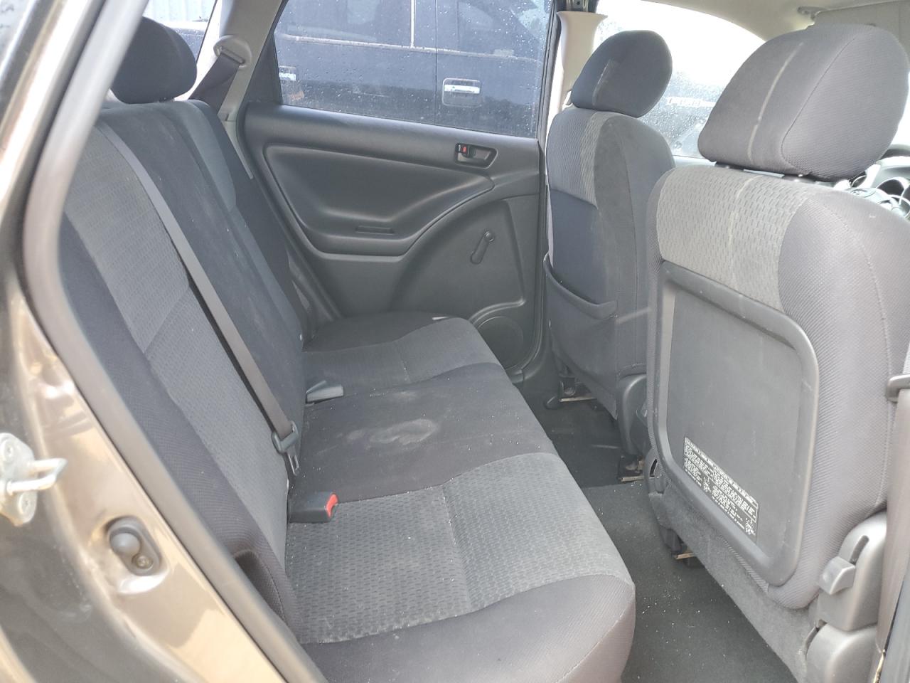 2005 Toyota Corolla Matrix Xr VIN: 2T1KR32E85C884761 Lot: 63998395