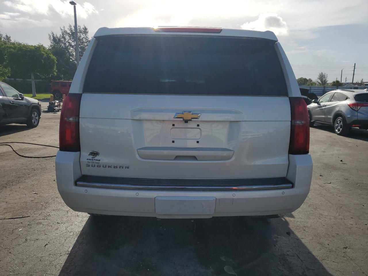 1gnskkkc6fr565211 1GNSKKKC6FR565211 2015 Chevrolet Suburban K1500 Ltz