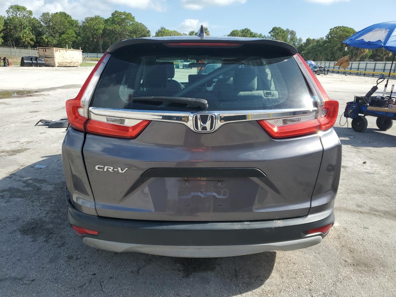 2017 Honda Cr-V Lx VIN: 7FARW5H34HE003874 Lot: 65080555