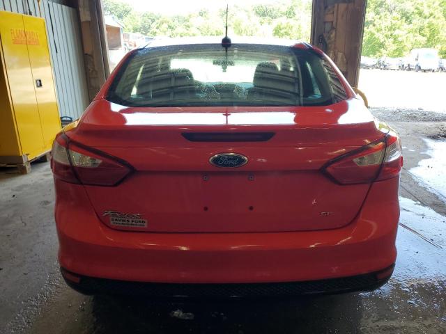  FORD FOCUS 2013 Czerwony