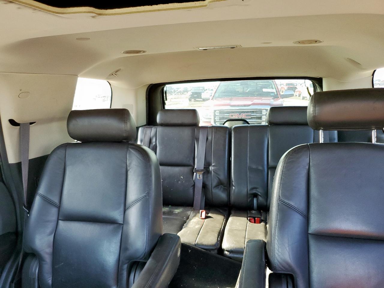 2010 Cadillac Escalade Luxury VIN: 1GYUCBEF7AR200477 Lot: 66367165