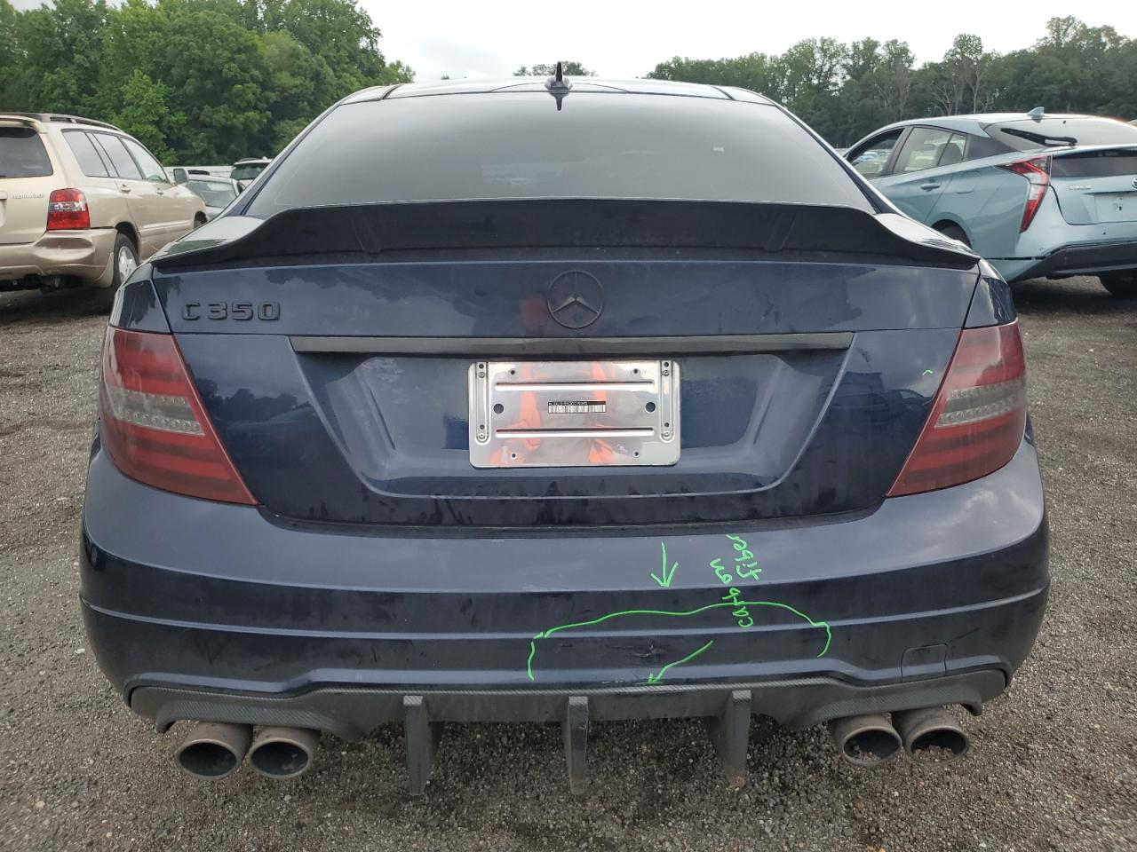 2013 Mercedes-Benz C 350 VIN: WDDGJ5HB8DG039095 Lot: 63750425