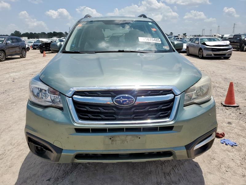  SUBARU FORESTER 2017 Green