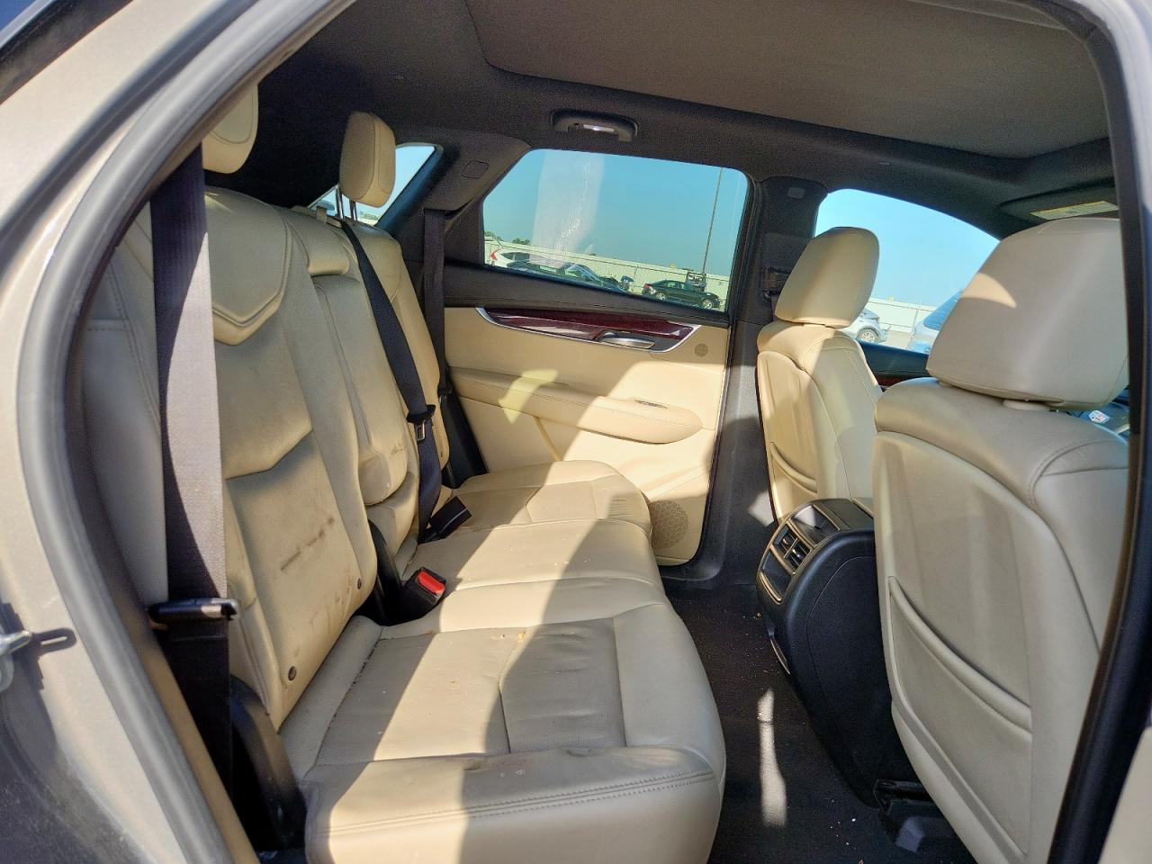 2017 Cadillac Xt5 Luxury VIN: 1GYKNBRS2HZ282024 Lot: 65372465