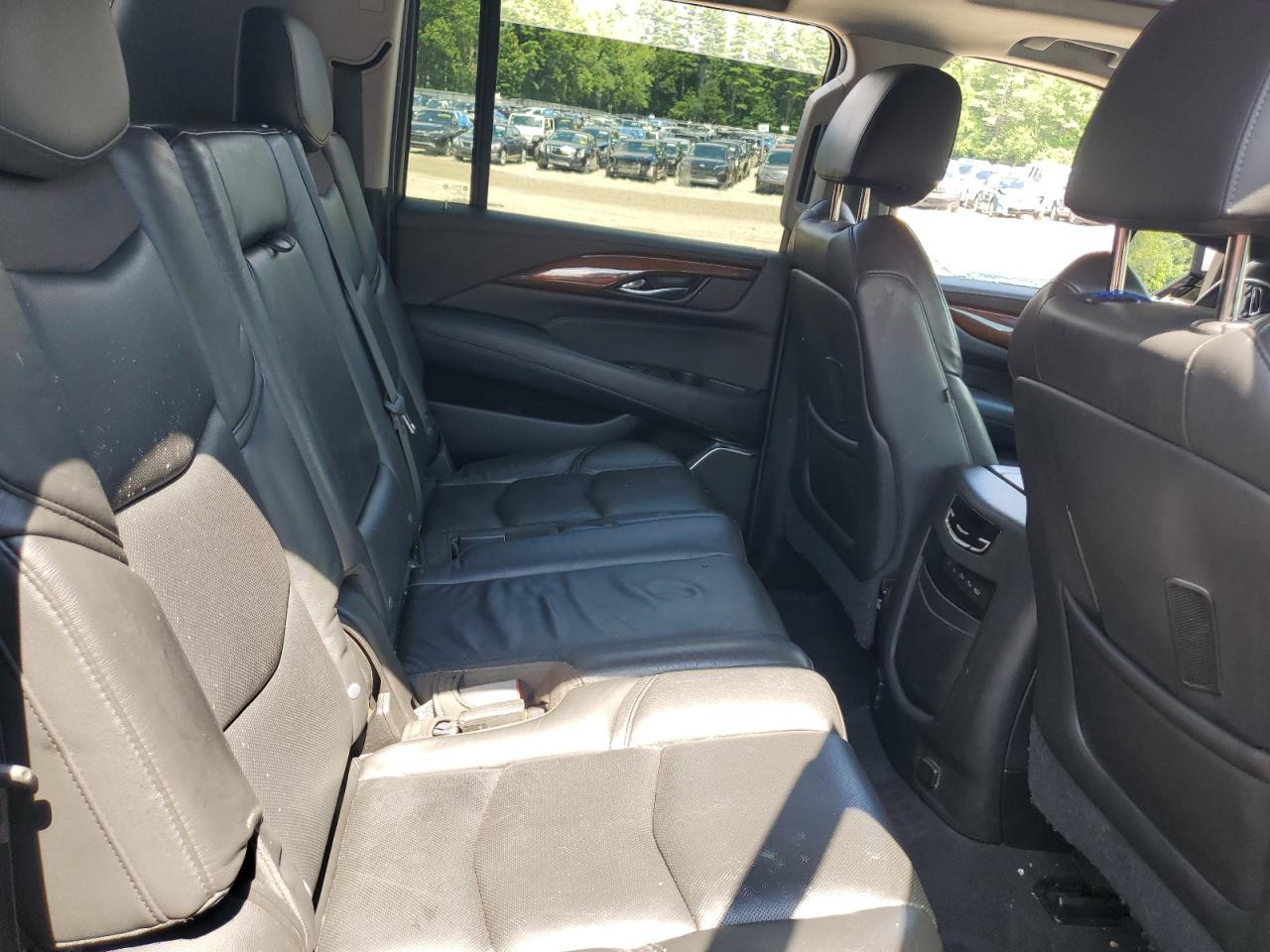 2019 Cadillac Escalade Esv Luxury VIN: 1GYS4HKJ3KR344626 Lot: 64810065
