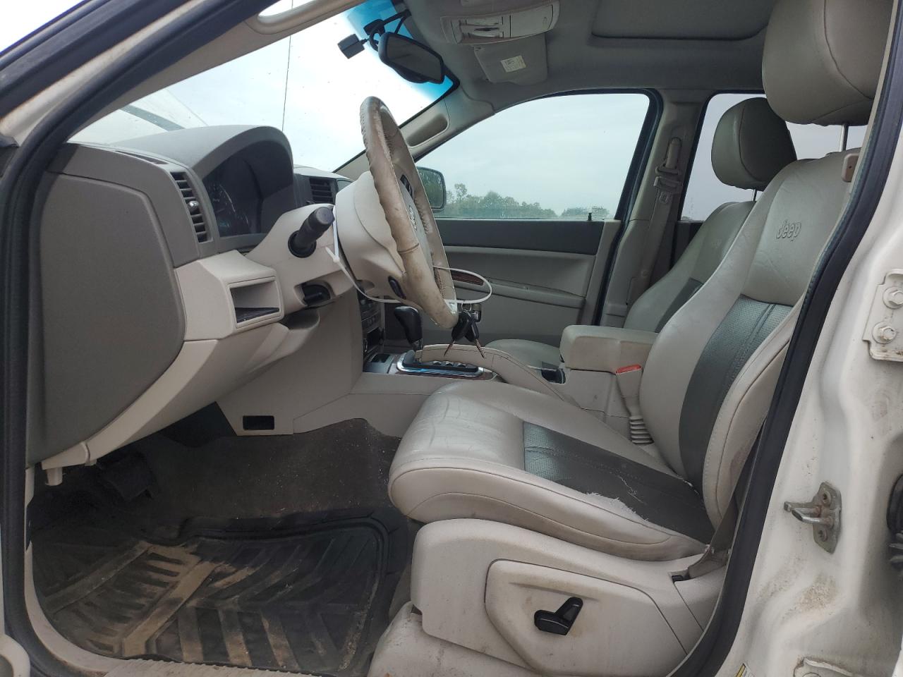 2005 Jeep Grand Cherokee Limited VIN: 1J4HR58N05C729556 Lot: 64099135
