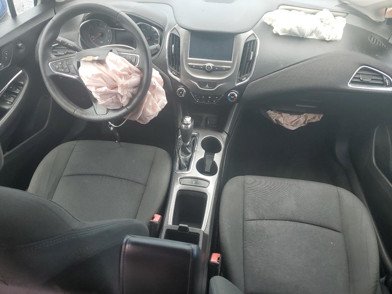 2018 Chevrolet Cruze Lt VIN: 1G1BE5SM7J7140880 Lot: 64983185