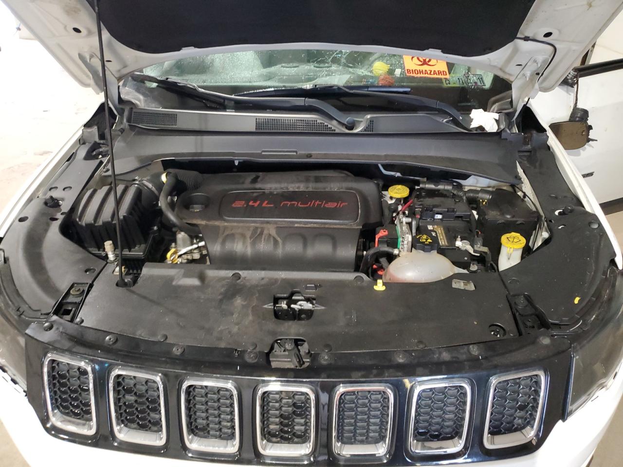 2018 Jeep Compass Latitude VIN: 3C4NJDBB9JT492251 Lot: 63692595