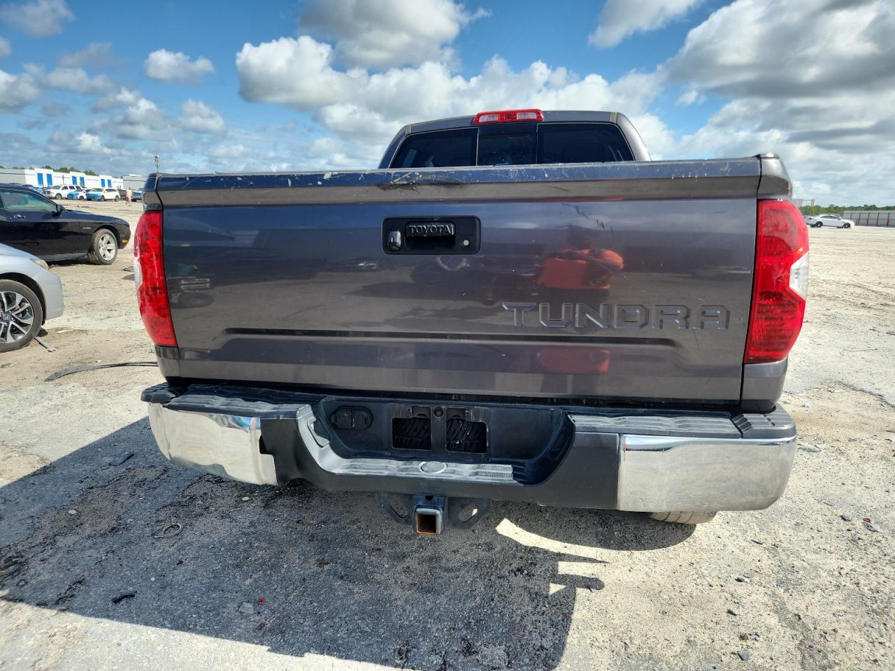 2017 Toyota Tundra Double Cab Sr VIN: 5TFUW5F19HX628817 Lot: 62528485