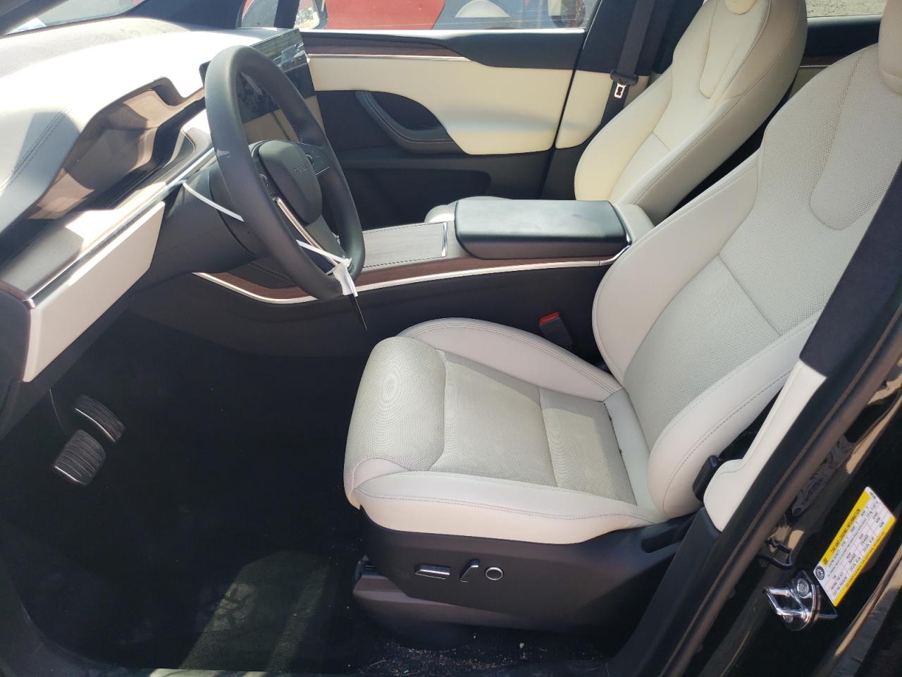 2024 Tesla Model X VIN: 7SAXCDE54RF445246 Lot: 62812615