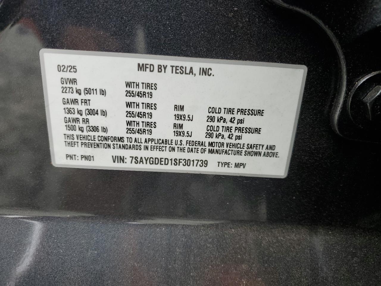 2025 Tesla Model Y VIN: 7SAYGDED1SF301739 Lot: 63226275