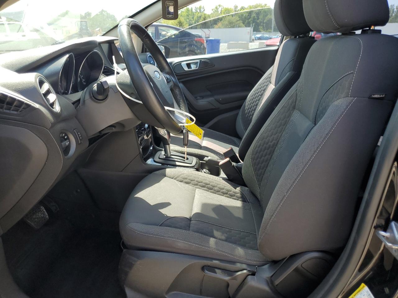 2015 Ford Fiesta Se VIN: 3FADP4BJ4FM114363 Lot: 64393475