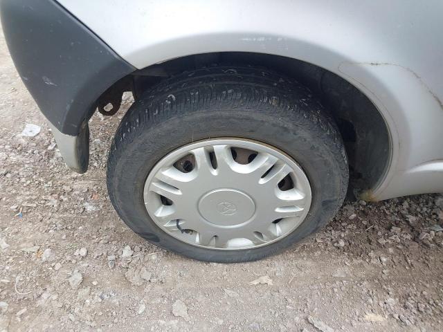 2002 TOYOTA YARIS GS