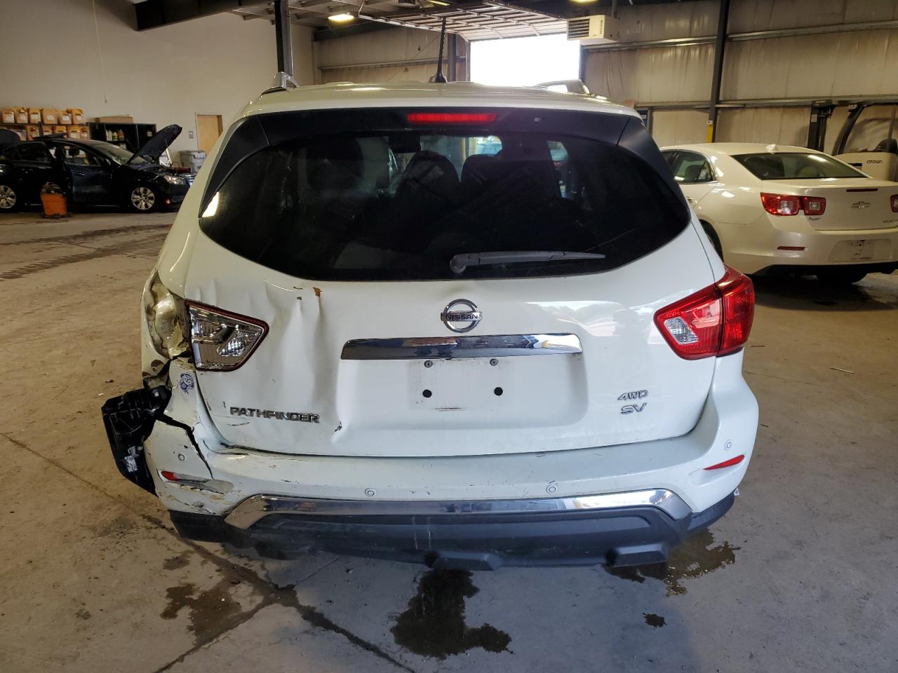 2018 Nissan Pathfinder S VIN: 5N1DR2MM3JC635872 Lot: 63581835