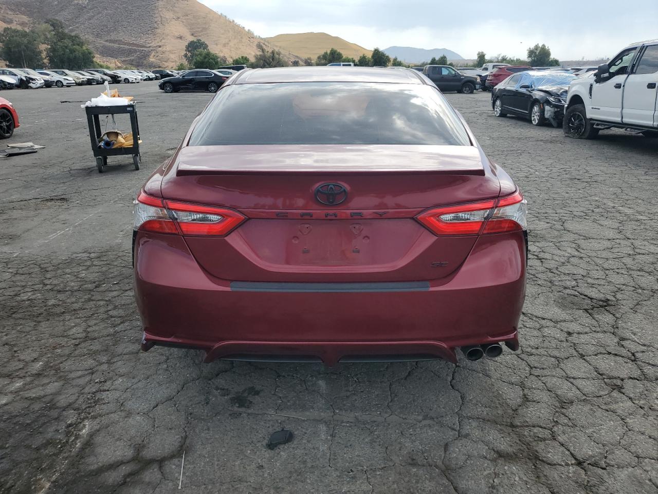 2018 Toyota Camry L VIN: 4T1B11HK6JU653732 Lot: 65089855
