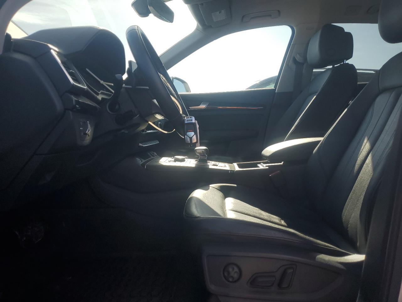 2020 Audi Q5 Premium VIN: WA1ANAFYXL2034037 Lot: 63627825