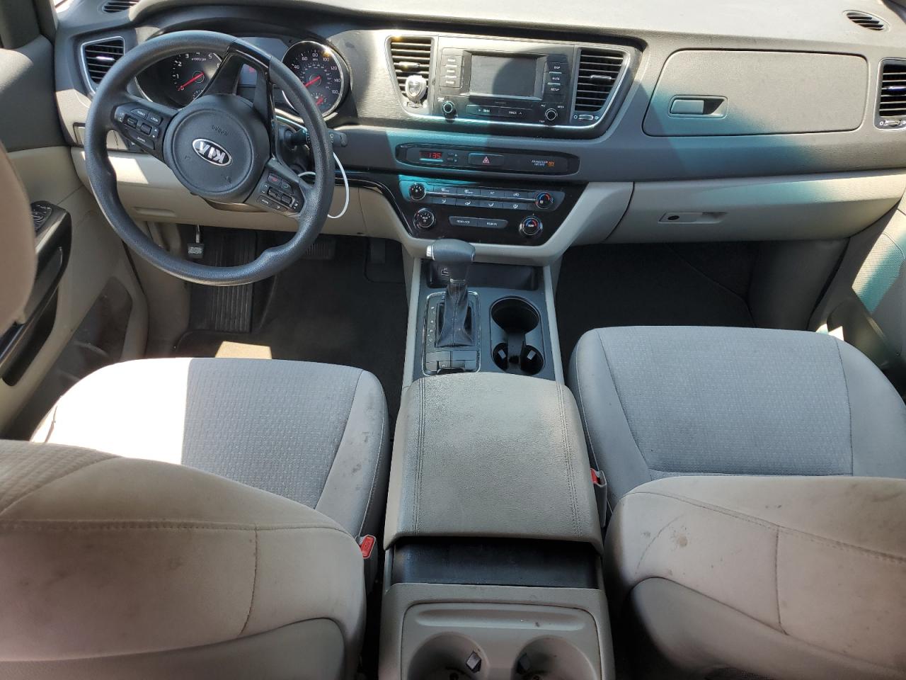 KNDMB5C19J6389362 2018 Kia Sedona Lx