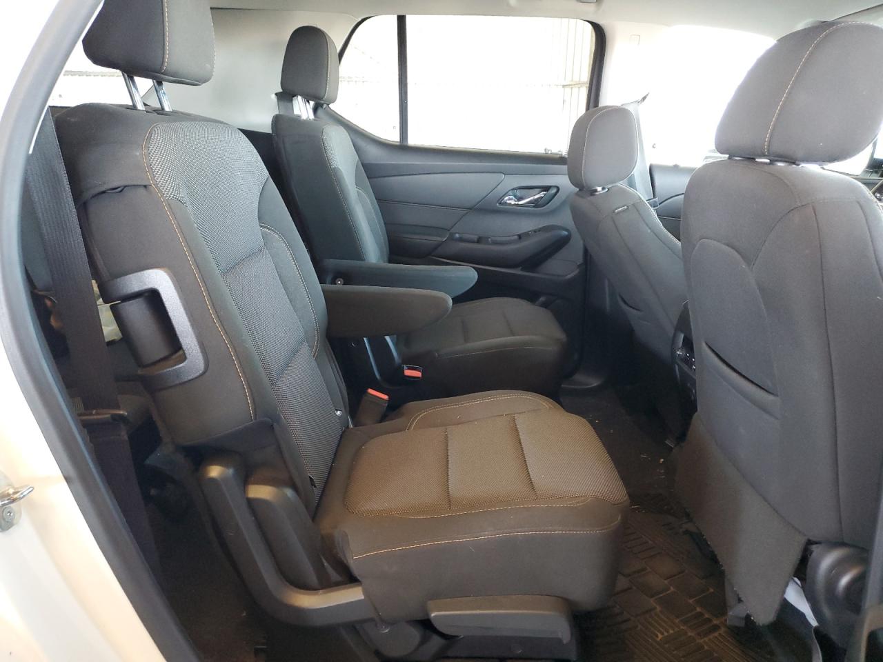 2020 Chevrolet Traverse Lt VIN: 1GNERGKW2LJ244356 Lot: 63816755