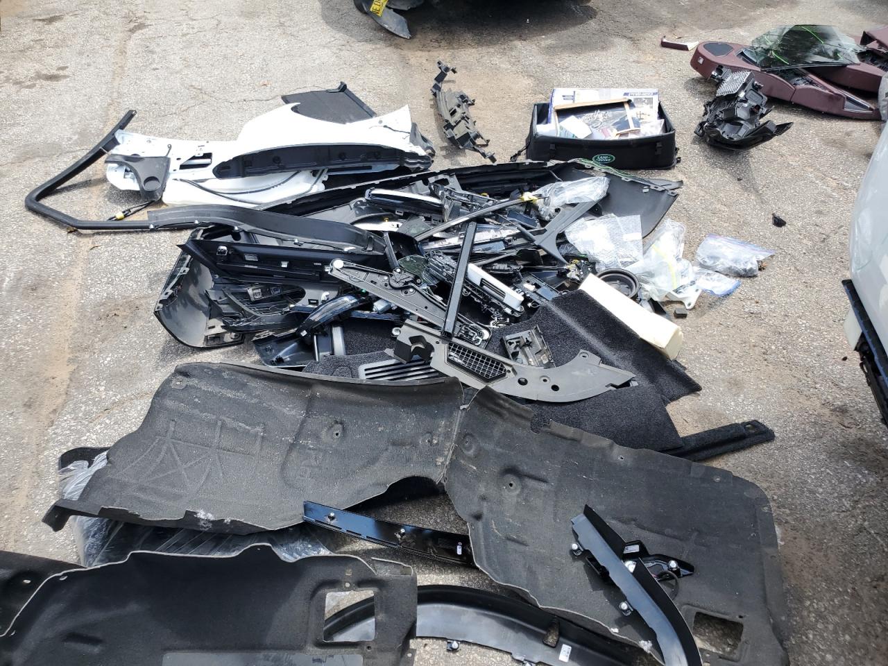 2023 Land Rover Range Rover Se VIN: SALKP9E7XPA035284 Lot: 64389265