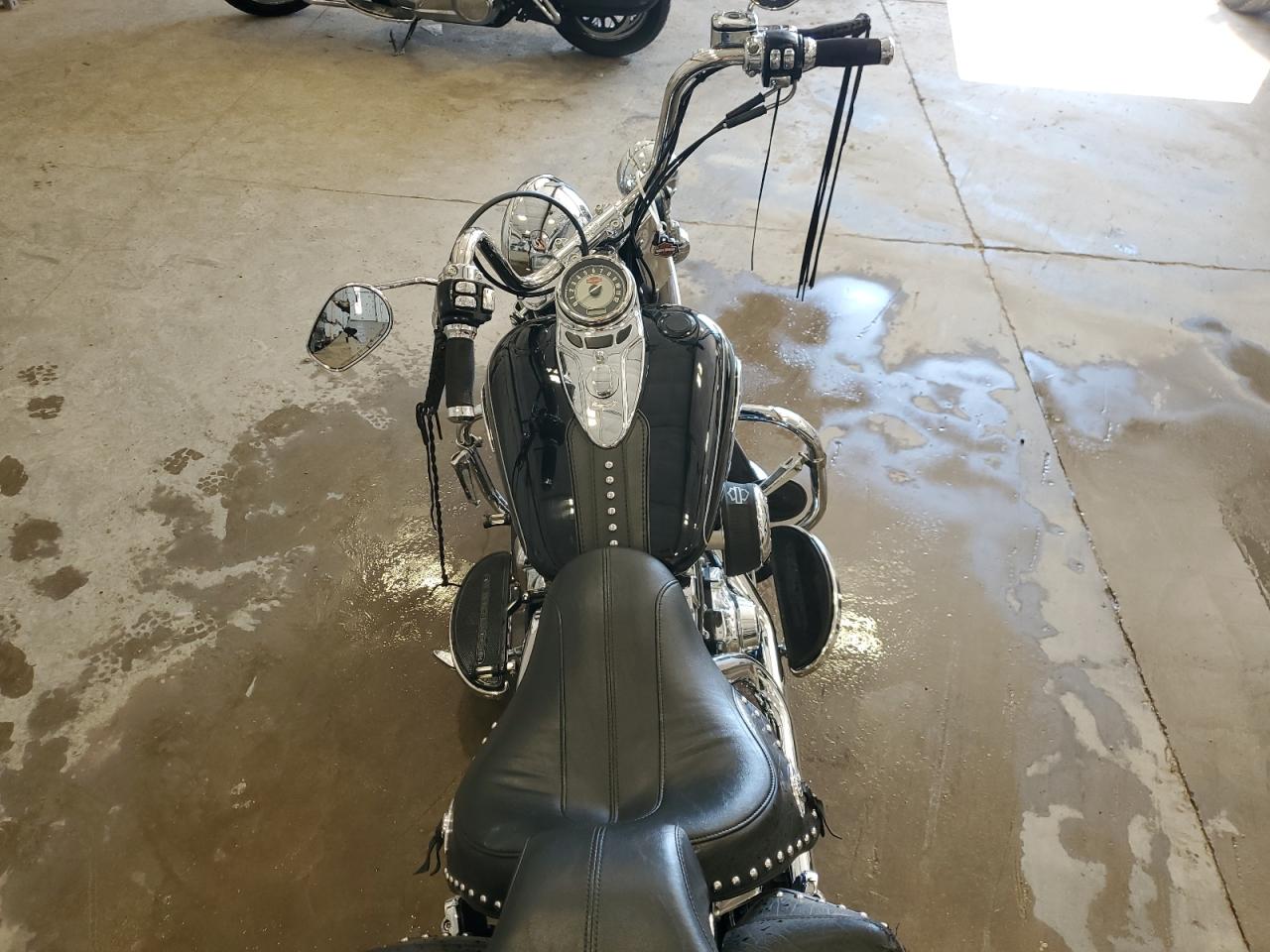 2013 Harley-Davidson Flstc Heritage Softail Classic VIN: 1HD1BWV12DB053813 Lot: 62360755