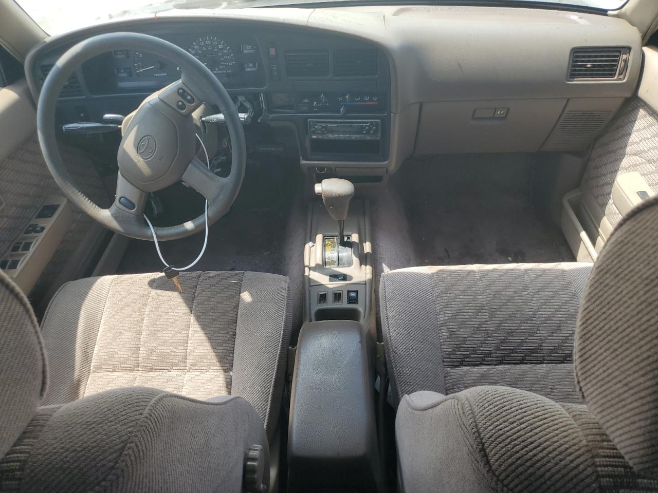 1995 Toyota 4Runner Vn29 Sr5 VIN: JT3VN29V4S0040140 Lot: 65541355