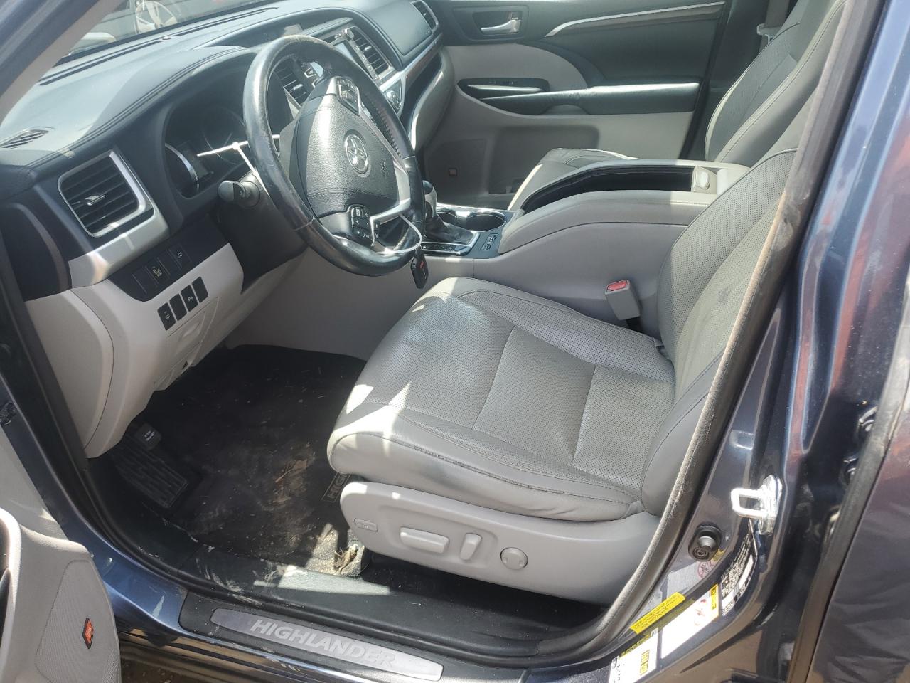 2015 Toyota Highlander Limited VIN: 5TDYKRFH1FS097276 Lot: 64410775