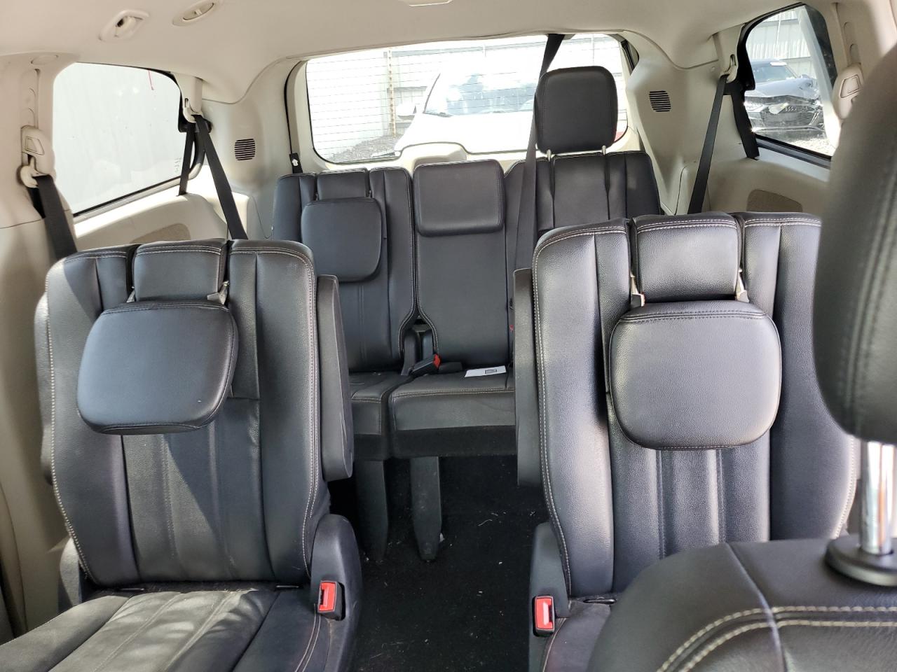 2014 Chrysler Town & Country Touring VIN: 2C4RC1BG2ER256085 Lot: 64980855