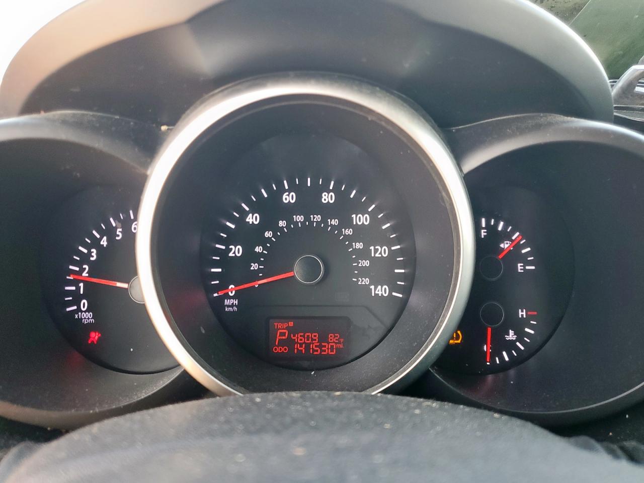 2012 Kia Soul + VIN: KNDJT2A69C7370207 Lot: 64400965